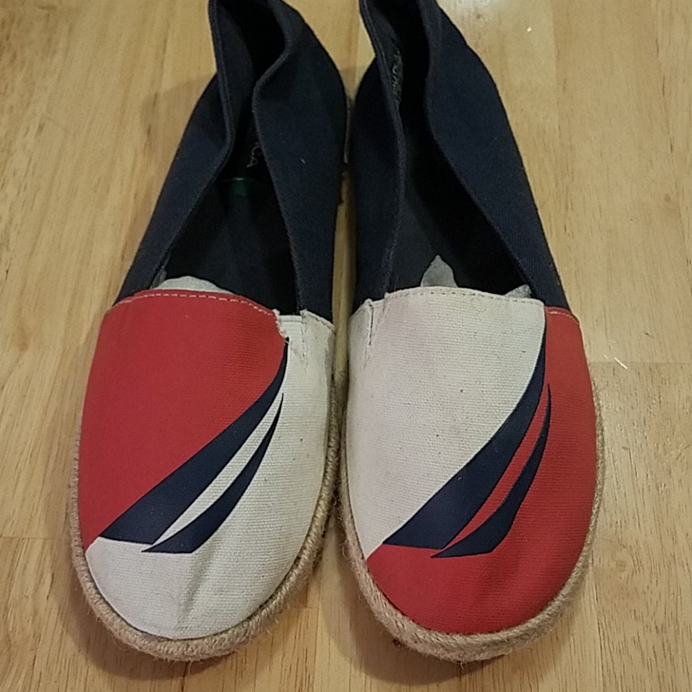 Nautica Swindon slip-ons canvas espadrille shoes Size 7.5